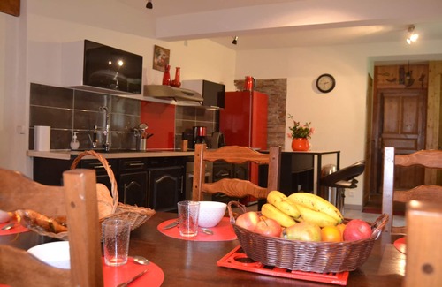 Montoulieu Casa | "Cabanasse" comedor cocina 3 habitaciones 2 baños 76 m2
