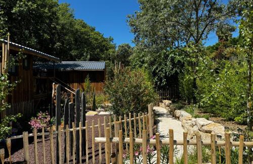 Clermont-l'Herault Chalet De Esquí | Cabane en bois pour 5 personnes avec espace extérieur privatif et climatisation