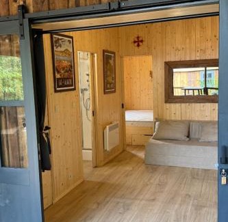 Clermont-l'Herault Chalet De Esquí | Cabane en bois pour 5 personnes avec espace extérieur privatif et climatisation