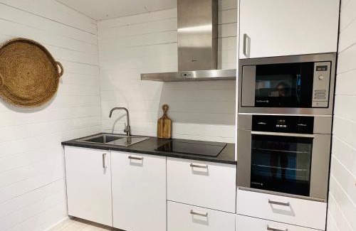 Saintes-Maries-de-la-Mer Apartamento | Cabane le Flamant avec jardin, piscine et parking