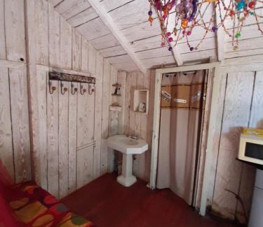 Argelliers Chalet De Esquí | Cabane perchée de Lys dans les chênes verts et le micocoulier