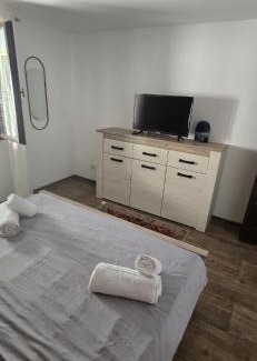 Eselnita Cabina | Cabanele din padure