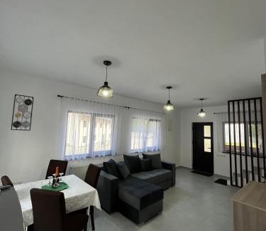 Parva Cabina | Cabanele Păstrăvăriei Parva