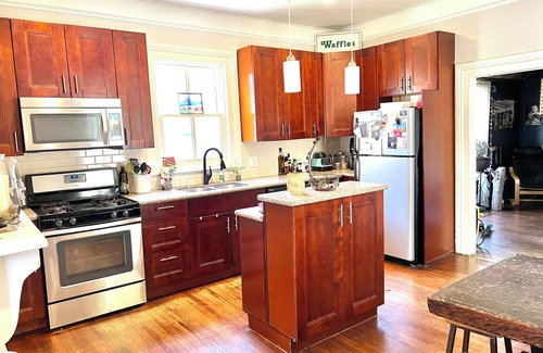 East Side Casa | Cabbagetown Charmer, Walk to so much in Atlanta