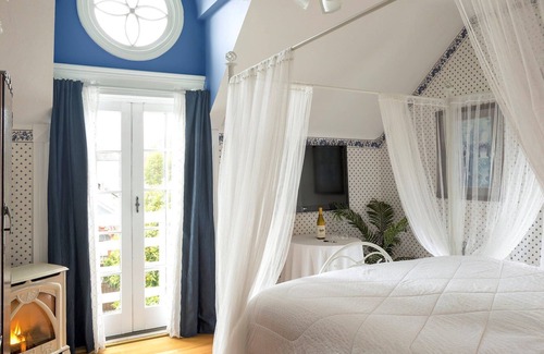 Napa Cama Y Desayuno | Cabernet House, An Old World Inn