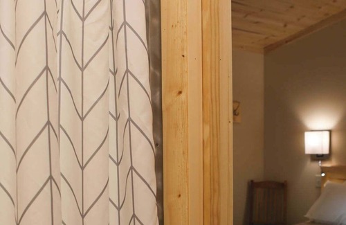 Fishhook Cabina | Cabin #1- near Government Peak Recreation Area