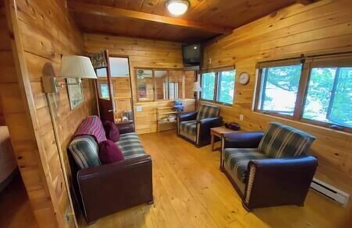 Indian Lake Casa | Cabin 1 - Waterfront on Lake Abanakee