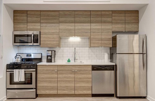 River West Hotel | Cabin 105 by 747 Lofts