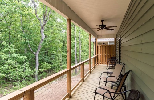Bella Vista Cabina | Single Unit Bungalow, 16 Trails Edge Ln.