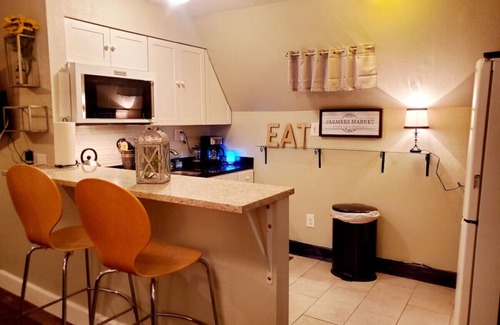 Glenwood Springs Cabina | Cabin 17 Cozy Rustic-Luxury A-Frame with Kitchen