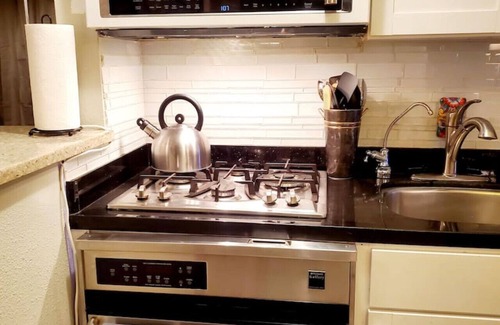 Glenwood Springs Cabina | Cabin 17 Cozy Rustic-Luxury A-Frame with Kitchen