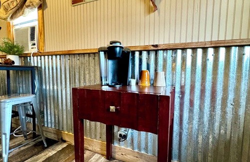 Elmo Cabina | Cabin 2 - Cozy Lake View Retreat with Free Fishing, Marina Access, Free Fishing