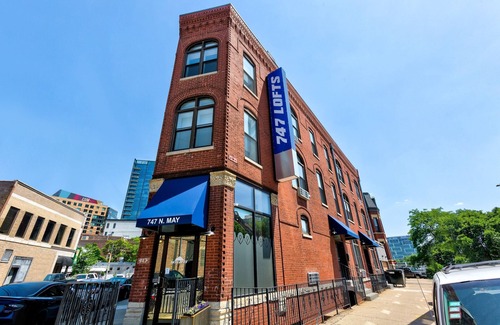 River West Apartamento | Cabin 202 by 747 Lofts