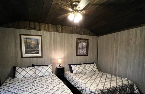 Natural Dam Cabina | Cabin #3 Creekside