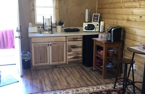 Moravian Falls Cabina | Cabin 3, the delightful Joy cabin in the heart of Moravian Falls, NC