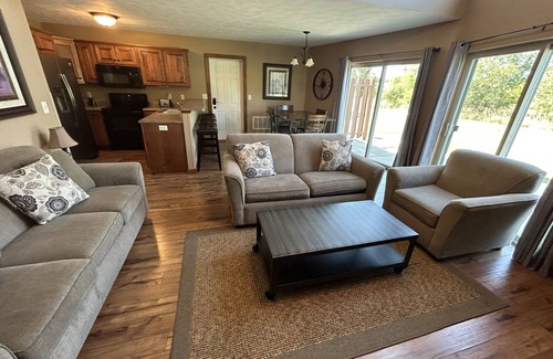Arnolds Park Cabina | Cabin 39 Bridges Bay Resort