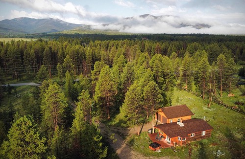 Tabernash Cabina | Cabina privada, jacuzzi, a 3 millas de Fraser, 2 habitaciones, W / D, garaje