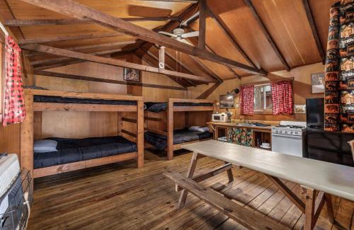 Russell Casa | Cabin 4