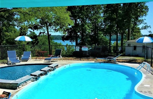 Murray Cabina | Cabin 5 at Kentucky Lake's Lynnhurst Family Resort
