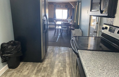 Lowell Cabina | Cabin 5 feet from waters edge!!