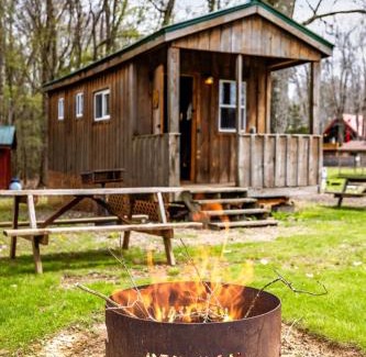 Russell Casa | Cabin 5