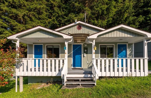 Alert Bay Cabina | {Cabin 6} The Cabins at Alert Bay
