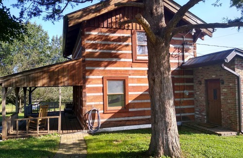 Cookeville Cabina | Cabin at Fairview Private setting far off the road near Cummins Falls