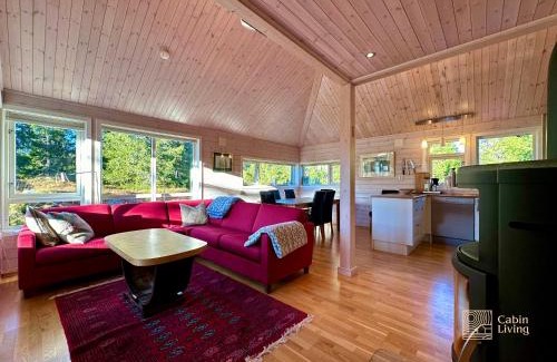 Sjusjoen Casa | Cabin at Sjusjøen Birkebeiner trail ski in out, 8 beds, 2 bathrooms & Wifi