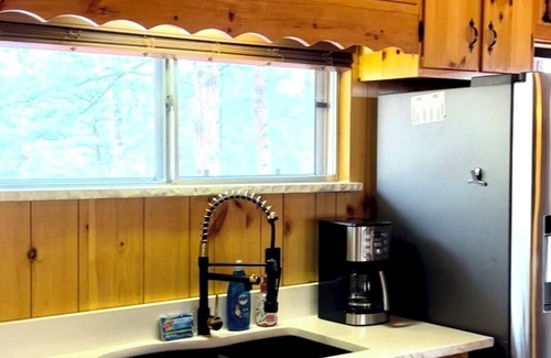 Lake George Cabina | “Fisherman’s Paradise – Cozy Log Cabin Near Gold Medal River, Forest Views”