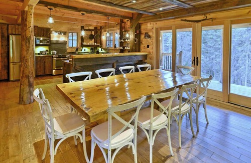 La Malbaie Casa | Cabina Bigfoot - Les Chalets de Môh