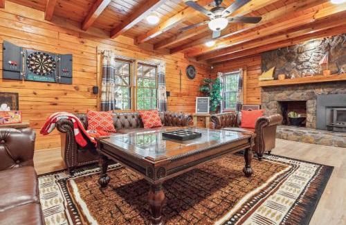 Gainesville Casa | Cabin Bliss - Just 1 Mile from Lake Lanier