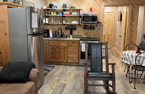 Carlisle Cabina | Cabin Bunkhouse with Hot tub Private Lake view in Vian, OK!
