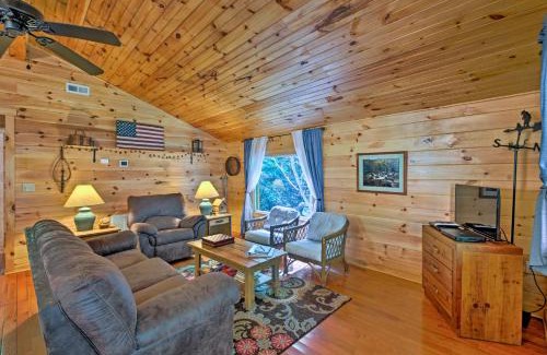 Cherokee Casa | Cabin by Bold Creek Unplug, Unwind and Listen!