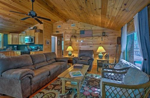 Cherokee Casa | Cabin by Bold Creek Unplug, Unwind and Listen!