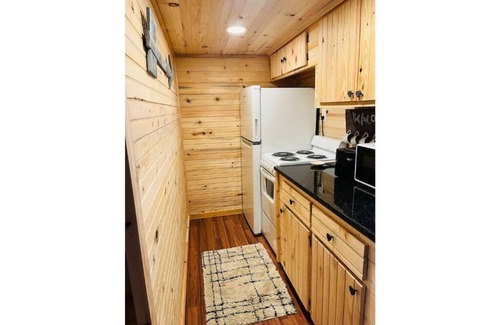 Tavares Cabina | Cabin by the Water Escape - Bring Your Boat!