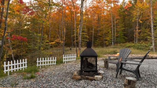 Saint-Aime-du-Lac-des-Iles Chalet De Esquí | Cabin N2 Le Signal Forest View and Jacuzzi
