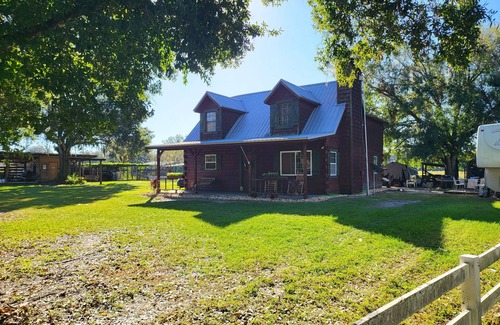 Dover Cabina | Cabin close enough but far enough to be peaceful