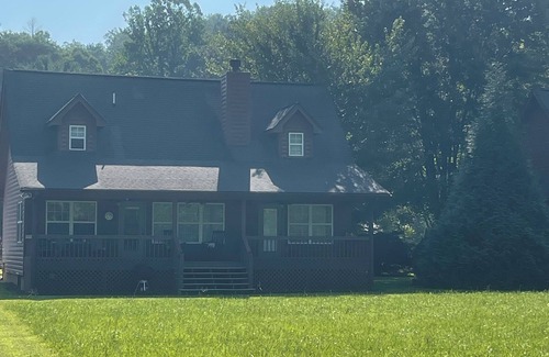 Hiawassee Cabina | Cabin close to Helen and Water