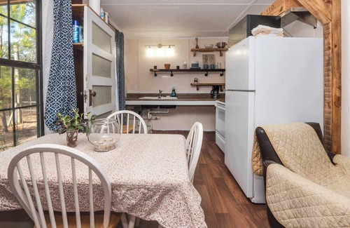 Marianna Cabina | Cozy Retreat Cabin Getaway