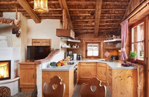 Hundsdorfl Apartamento | Cabin for 6-8 persons (3 bedrooms, 3 bathrooms, 4 WC) - Almdorf Flachau and Promi Alm