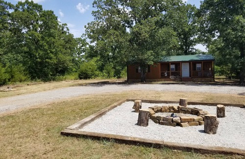 Albany Cabina | Cabaña para hasta 4 en 160 acres, a menos de 20 minutos de Choctaw Casino Durant OK