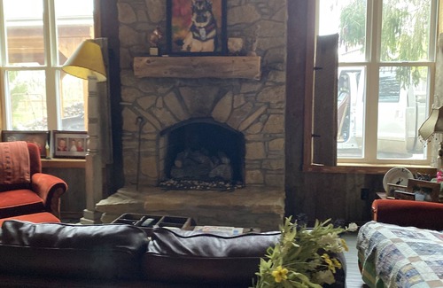Chaplin Cabina | CABIN GET AWAY SECLUDED bourbon trail! Kentucky at its best !