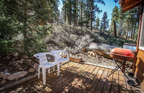 Fawnskin Cabina | Cabin Idle Ours-933 by Big Bear Vacations