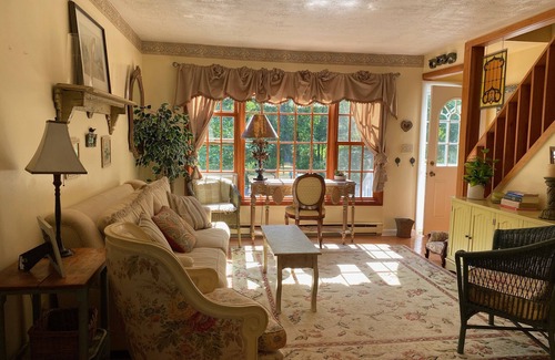 Rhinebeck Casa | Cabin in the Cottage