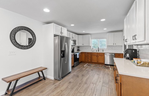 Campton Cabina | Cabin In The Stars - Hot Tub - Pet Friendly - Private - Minutes to RRG