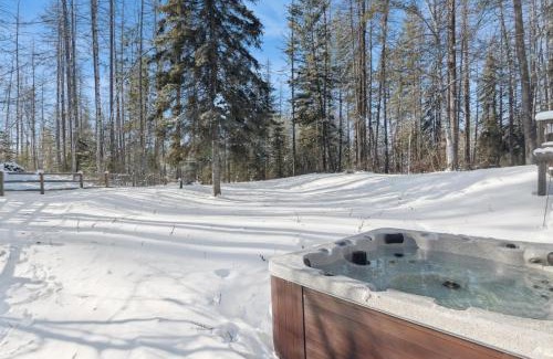 Whitefish Casa | Cabin in the Woods