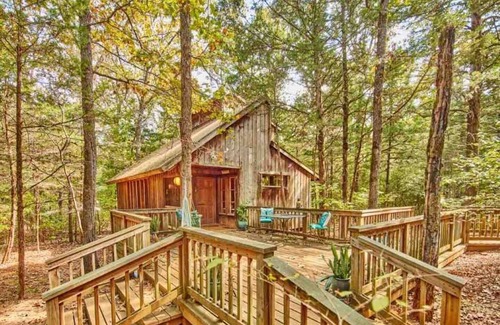 Van Zandt County Casa | Lodge en Woods, cerca de la I-20, al este de Dallas, cerca de Canton, Tyler y Edom