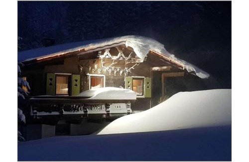 Zoeblen Chalet De Esquí | Cabin in Zöblen with swimming pool