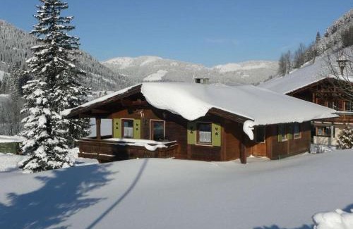 Zoeblen Chalet De Esquí | Cabin in Zöblen with swimming pool