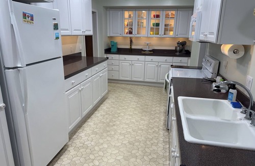 Cheboygan Casa | Cabin-like feel in the City, Steps from the trail and Downtown Cheboygan